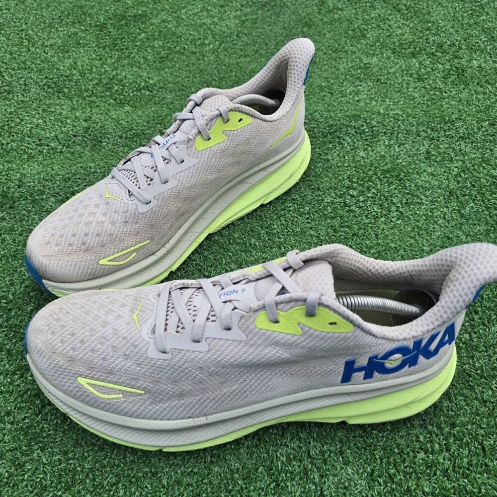 HOKA ONE ONE CLIFTON 9 - Men’s Running Shoes - SIZE 11.5D